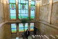 Вишукані вітражі, валіза слідчого та... меч ката