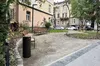 У Львові біля військового госпіталю за грантові кошти облаштували доступний сквер