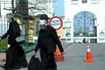 Не бути святішими від Папи Римського...