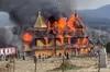 На Львівщині горить бойківська церква, якій 150 років