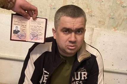 Українські військові взяли у полон штабіста 58-ї росармії: одягнений у спідню білизну й шкарпетки ЗСУ