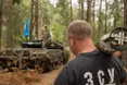 «За годину під обстрілами нам платять 134 грн…»
