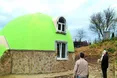 «Такий будинок взимку теплий, а влітку – прохолодний, не горить і не гниє...»