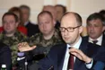 Яценюк поговорив з лідерами Сходу про референдум