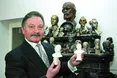 Лінкольна принесли зі смітника, Путіна купив на «Вернісажі»...
