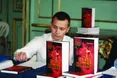 Книгу екс-­судді Зварича розкуповують як гарячі пиріжки!