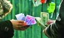 Чим дешевша гривня, тим бідніший кожен з нас