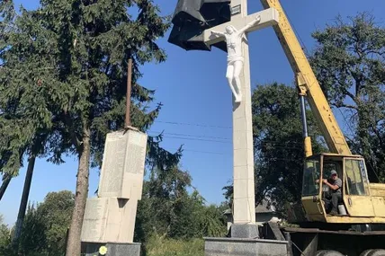 Волоща. Тут завершилась історія з пам'ятниками радянської доби на території Меденицької ОТГ. Фото пресслужби ОТГ.