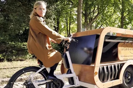 Назва corbicyclette є поєднанням двох французьких слів - corbillard (катафалк) і bicyclette (велосипед). Фото Facebook.