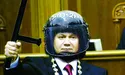 Кийками Майдан не виб’єш, бензопилами не розпиляєш...