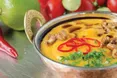 Гарбузовий суп з помідорами і горіхами