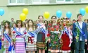 «Мені сорочку мама вишивала, неначе долю хрестиком вела»