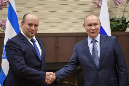 володимир путін і колишній прем'єр Ізраїлю Нафталі Беннет. Фото із мережі