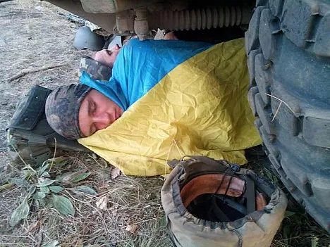 солдат