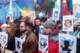 На Майдані хвилиною мовчання вшанували загиблих українців і кримських татар