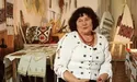 Відтворює давні яворівські візерунки