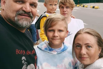 Вірастюк із дружиною та дітьми. Фото: instagram.com/vasylvirastyuk