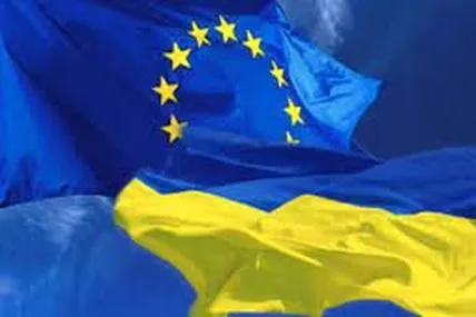 ЄС та Україна. Фото умовне