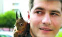 Масік тільки на таксі їздить...