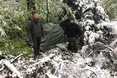 Попри сніг і холод: у Карпатах затримали порушників кордону