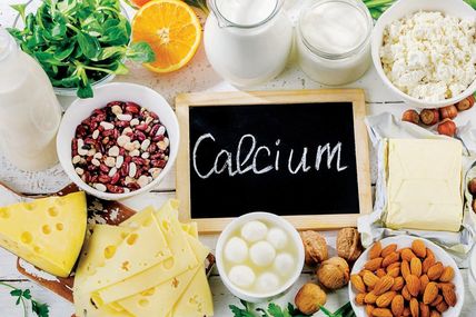 Як уникнути остеопорозу — їсти продукти, багаті на кальцій, вітамін D, білок, магній і калій
