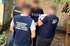 До 13 000 доларів за перетин кордону: львівські поліцейські ліквідували чергову «схему» виїзду чоловіків призовного віку до країн ЄС