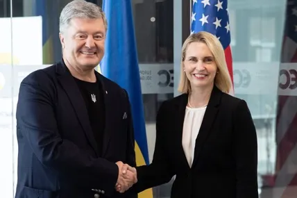 Про що розмовляли Порошенко та Посол США Брінк
