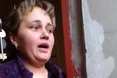 Била хвору малечу руками, ногами і дерев’яними палицями