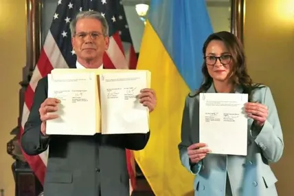Угоду між США та Україною про надра підписали через два місяці після скандальної перепалки у Білому домі... Фото із соцмереж