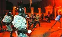 До президентської Адміністрації йшли на звуки пострілів...