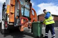 У сміттєвих баках знаходять гроші, документи, кошенят у мішках і навіть… безхатченків