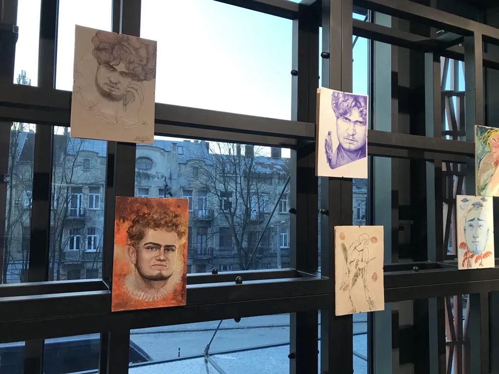 Графічні рисунки портретів Зеника-молодшого, які намалювали різні художники. 