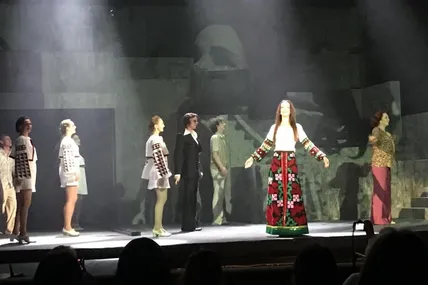 Сцена з вистави. Фото автора