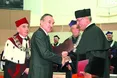 Таємно не голосували. Професори аплодували стоячи...