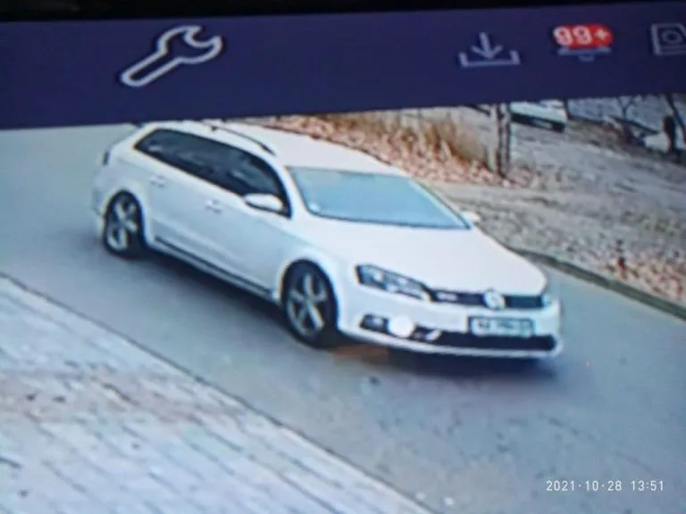 Скрін із відео камер спостереження 