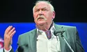 «Закінчував перший клас, літер не знав, але „Кобзар“ весь знав напам’ять — сестра читала, а я на слух сприймав»