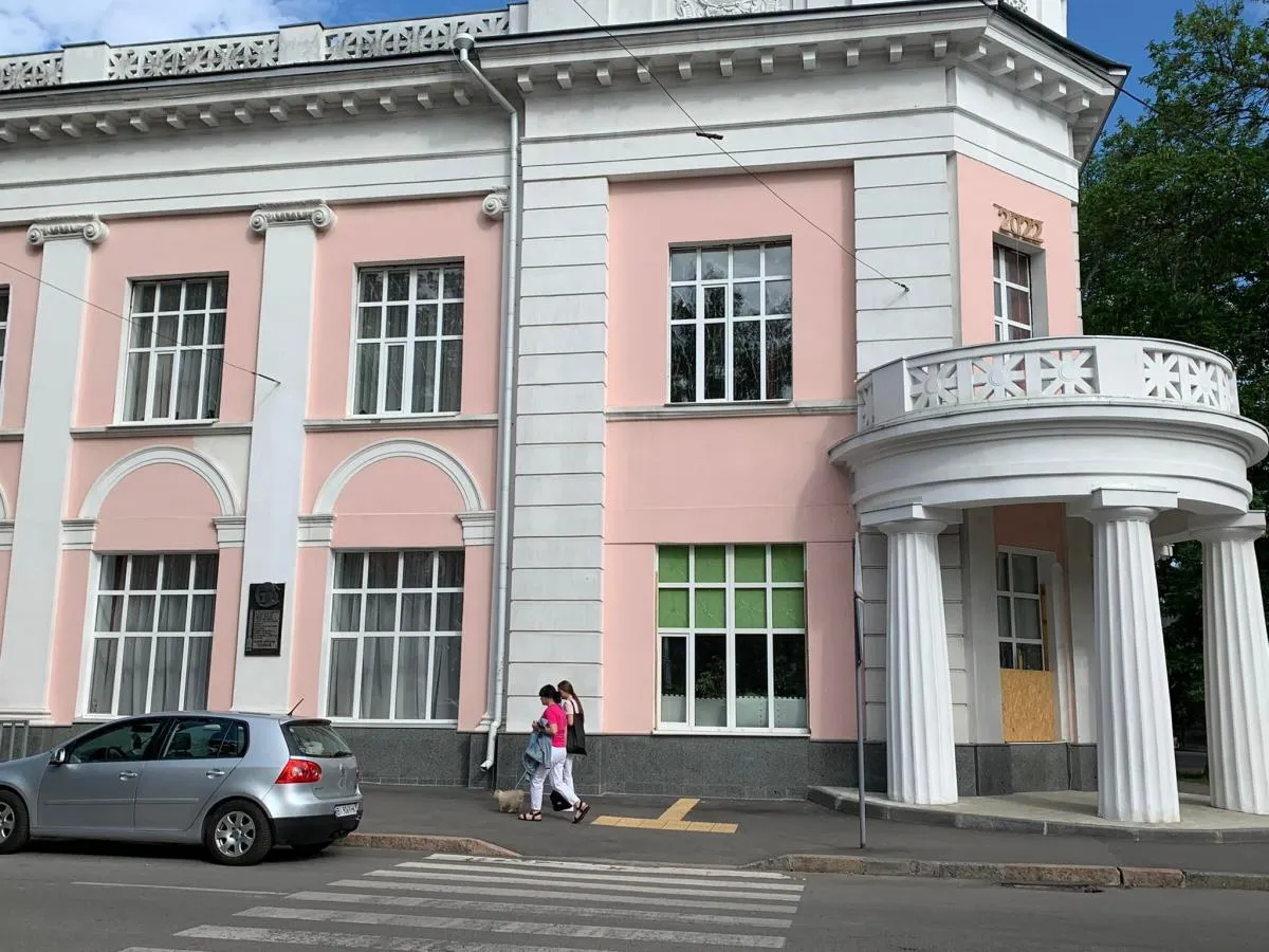 Школа, де навчалися знамениті актори - Ада Роговцева, Клава Лучко