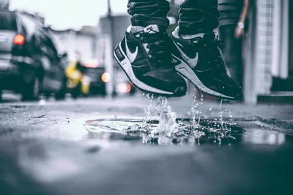 «Just do it»: відомі бренди покидають росію
