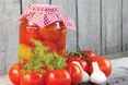 Мариновані солодко-гострі помідори