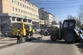 Латають «весняні» ями…