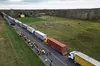 На кордоні з Польщею протестувальники блокують рух і пасажирських автобусів