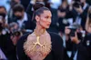Adidas прибрав модель Беллу Гадід з реклами кросівок