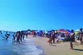 Синє море, зелений ліс і сім кілометрів золотого піску...