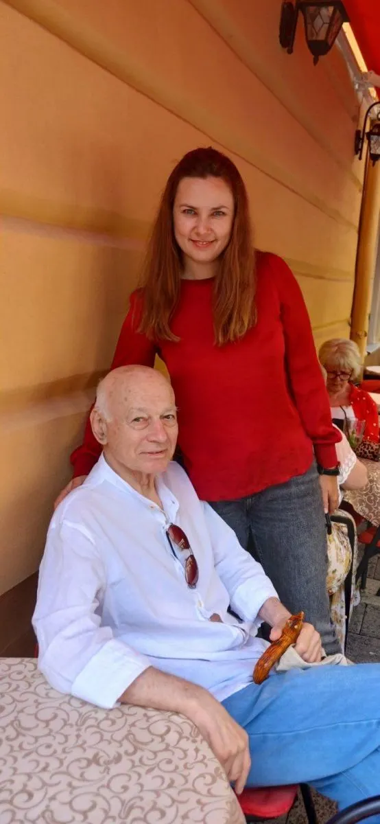 Народний артист України Богдан Козак і в.о. декана Мирослава Циганик. Фото з особистого альбому Мирослави Циганик