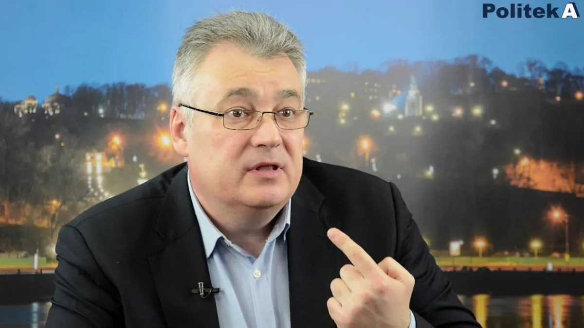 Дмитро Снєгі­рьов