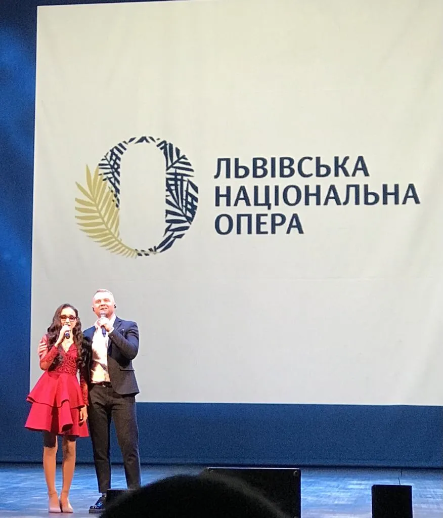 Роман Скорпіон і незряча Марія Сидорук.