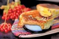 Горщики з куркою та сиром