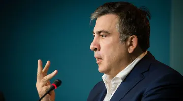Ведмежа послуга Міхеїлу Саакашвілі
