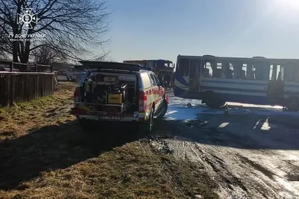 Фото Головного управління ДСНС України в Івано-Франківській області із місця ДТП