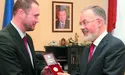 Уряд фарширують кінорейдерами і симпатиками Януковича